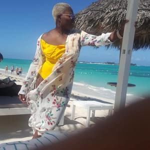 Meet your Posher, Andrea